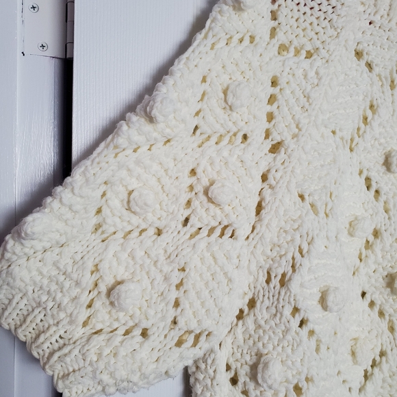 Cute knit sweater with bobbles - Picture 5 of 5